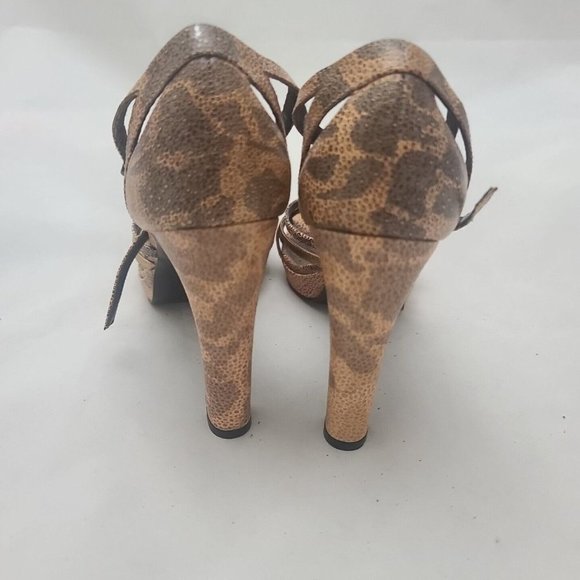 BCBGirls Animal Print Leather T-strap Sparkly Platform Heels 8.5B - Picture 5 of 13